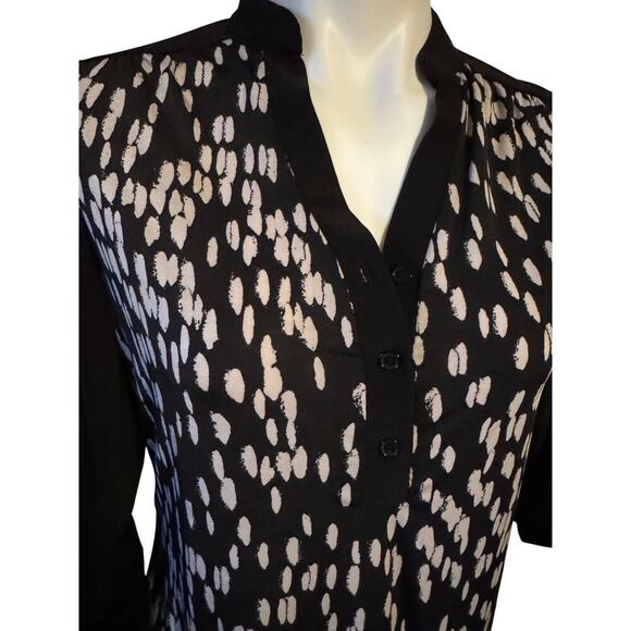 Pen Station Concept Two-Toned Polka Dot Blouse - Versatile Elegance - Medium - Picture 7 of 9